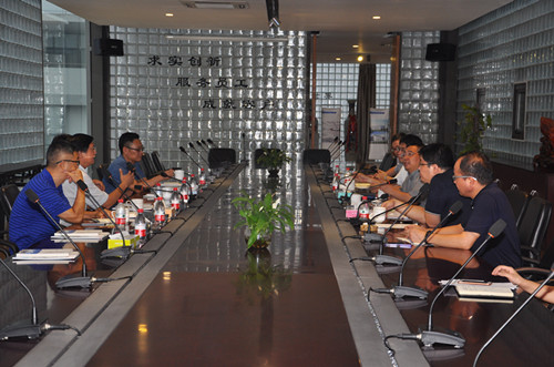 宁波工程学院苏志刚书记和江北区张飞宇常务副区长一行莅临hth官网入口调研交流