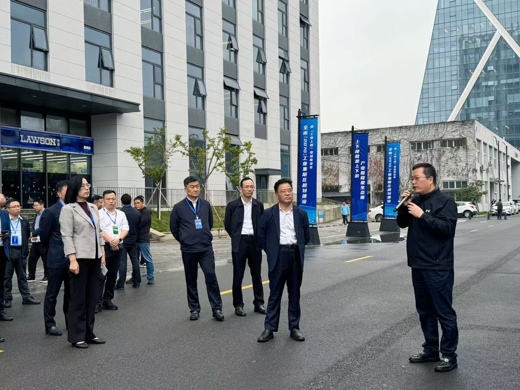 耦合共生丨培育产业森林，hth官网入口“工业上楼”新路径