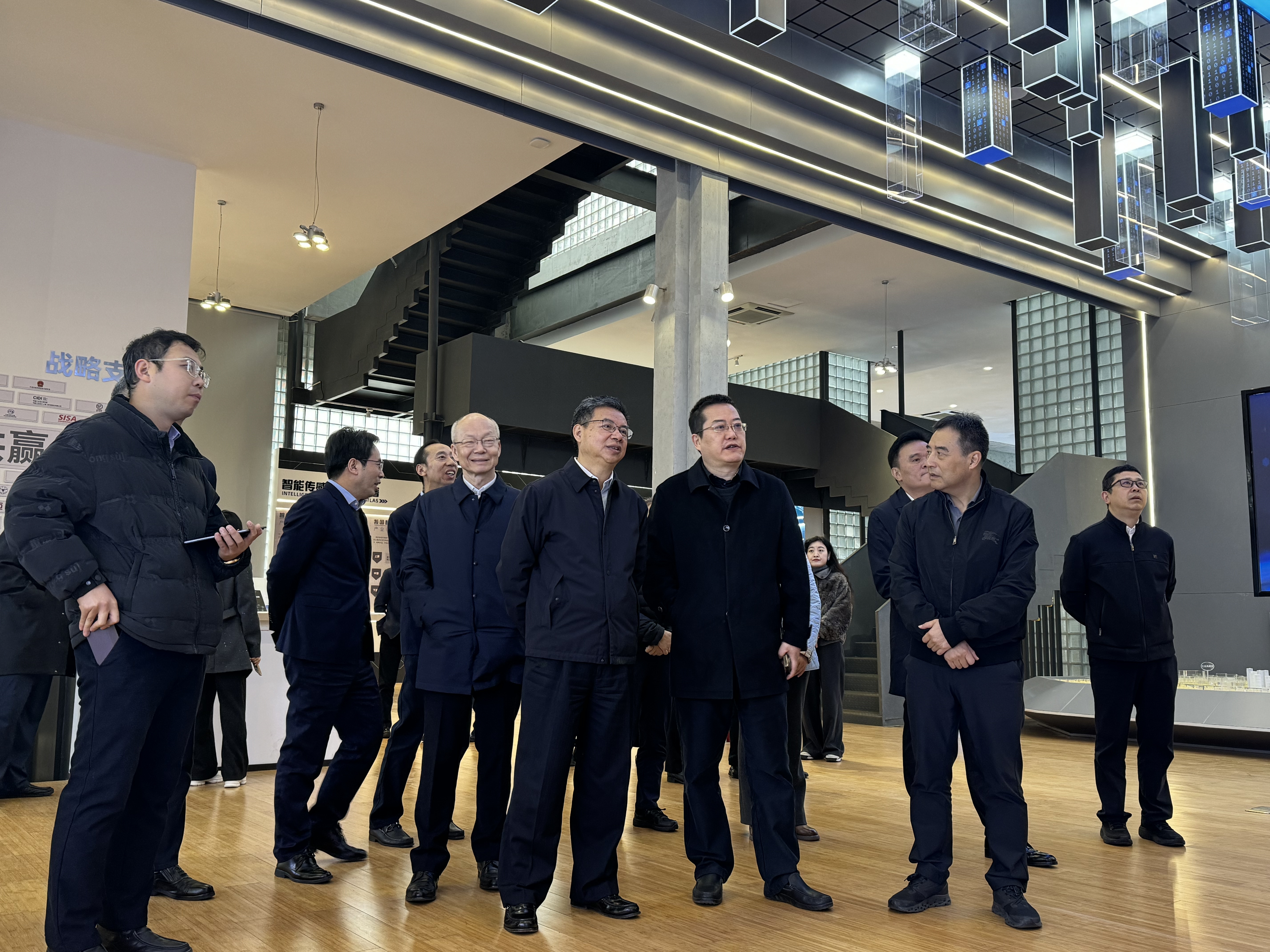 杭州市人大常委会党组书记暨军民一行莅临hth官网入口传感考察调研